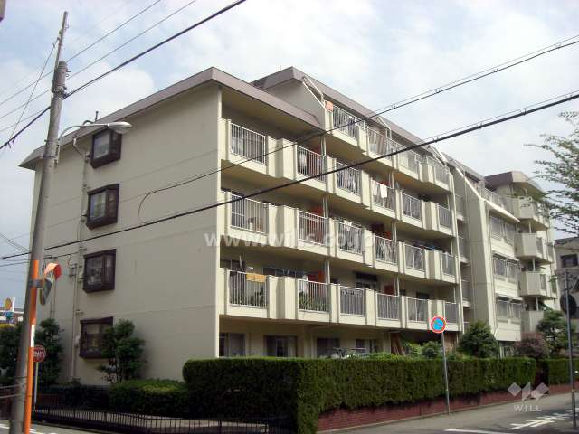 新伊丹住宅の外観（北西から）