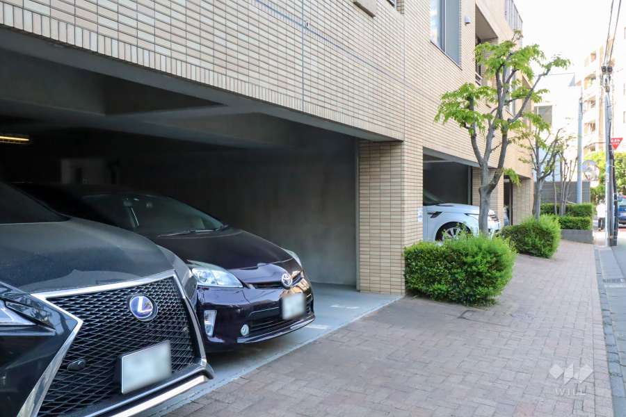 敷地内駐車場（屋内平面式）　
