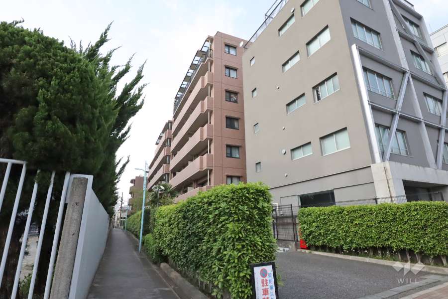 ライオンズガーデン学芸大学の外観(南西側から)