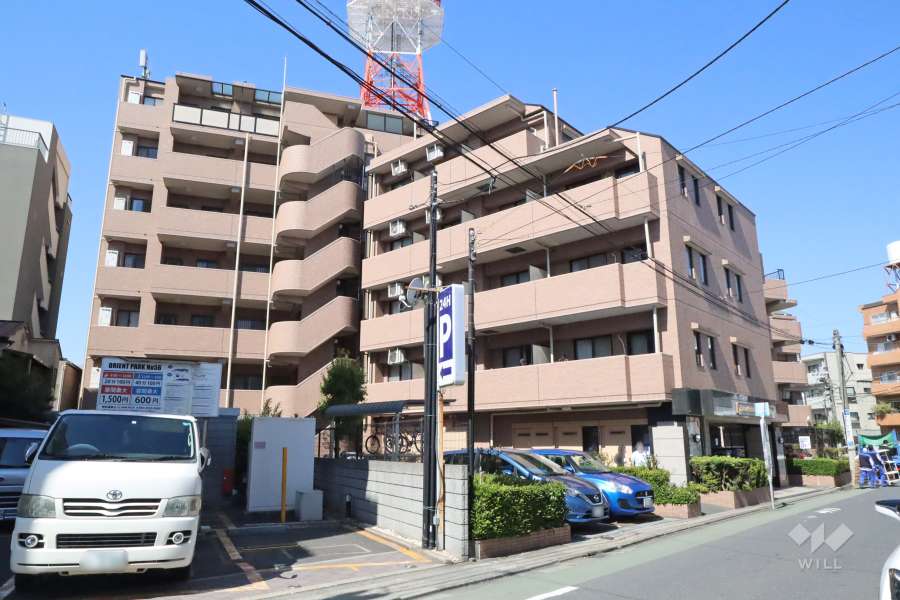 ライオンズガーデン学芸大学の外観(東側から)