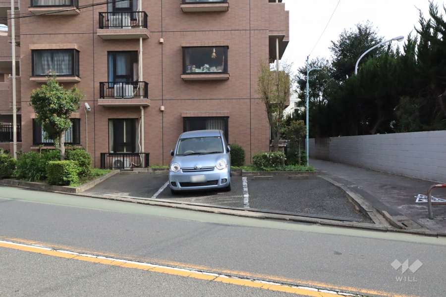 敷地内駐車場（屋外平面式）