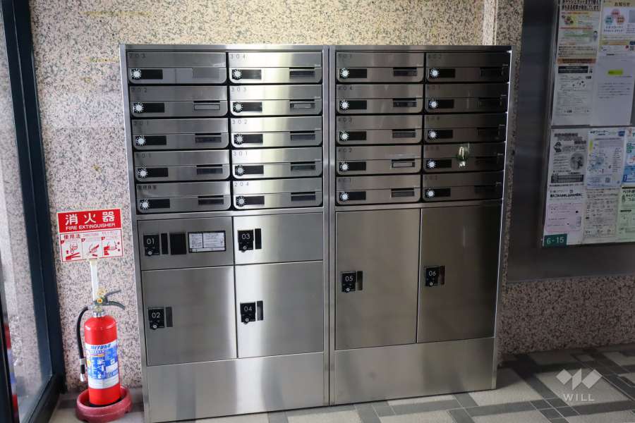 宅配ボックスと共用ポスト