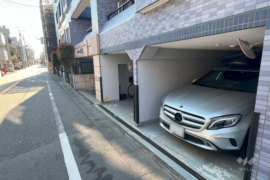 敷地内駐車場（屋内平面式）