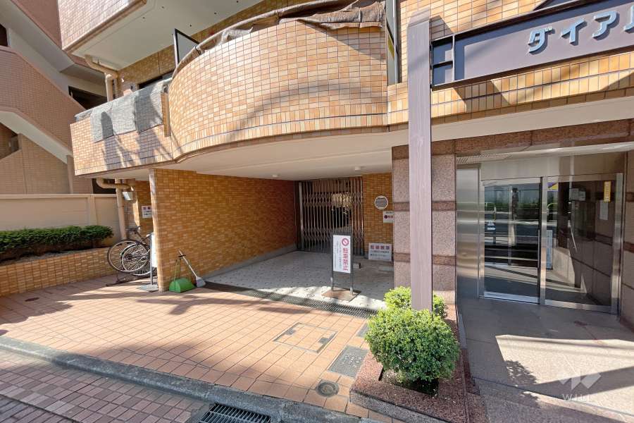 敷地内駐車場（屋内平面式）