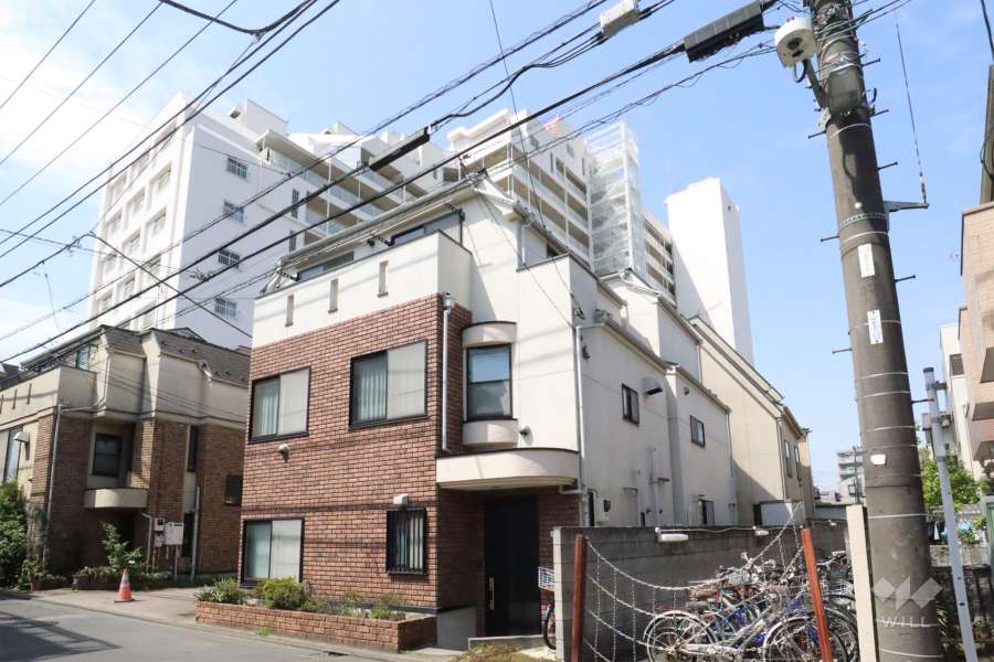 ドルフ目黒の外観(北東側から)　