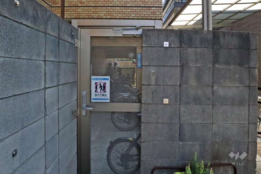 駐輪場の出入り口