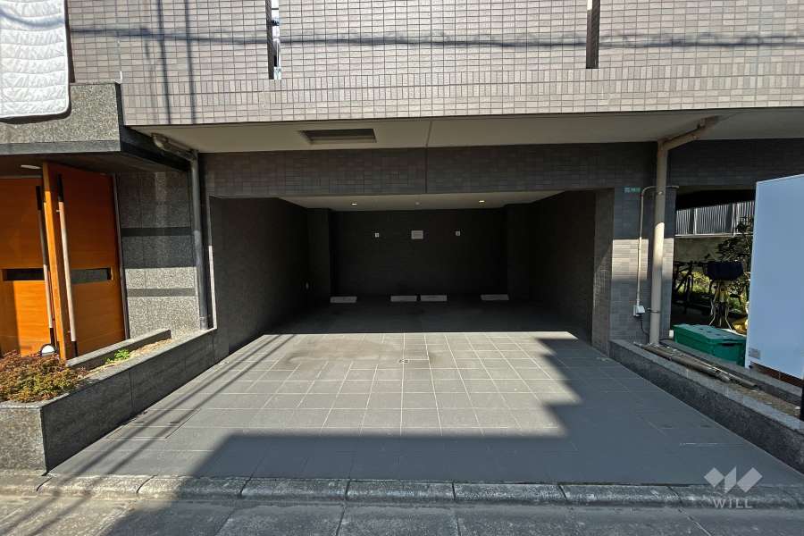 敷地内駐車場（屋内平面式）