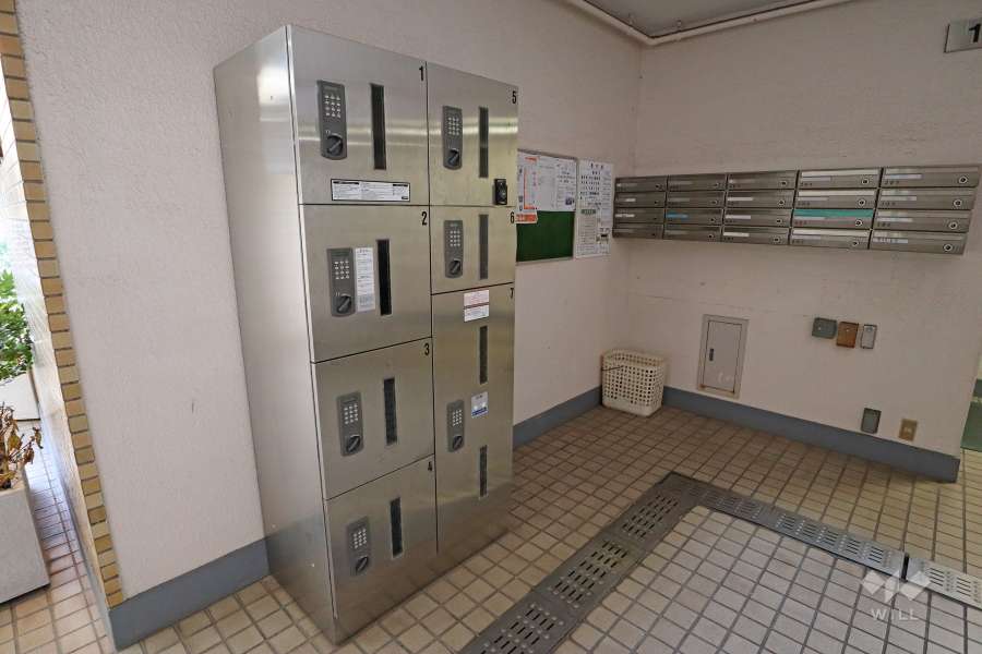 宅配ボックスと共用ポスト