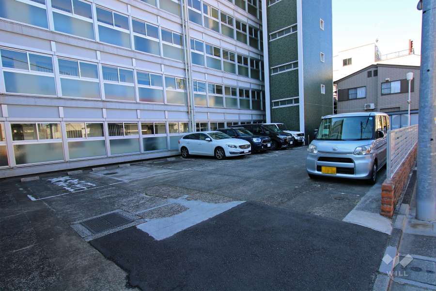 敷地内駐車場（屋外平面式）・来客用駐車場