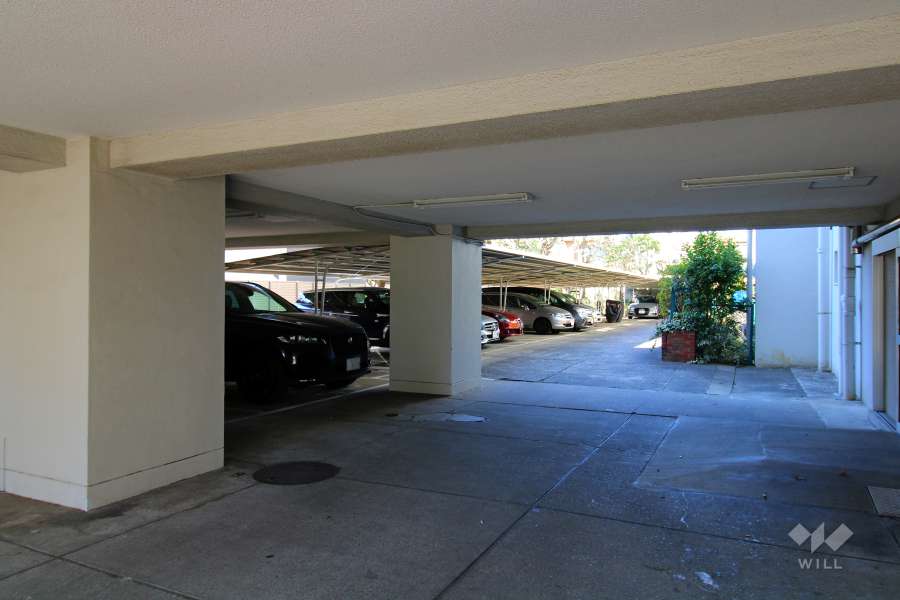 敷地内駐車場（屋内平面式、屋外平面式）