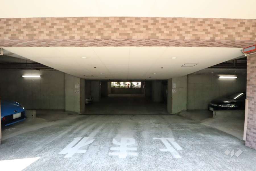 敷地内駐車場（屋内平面式）