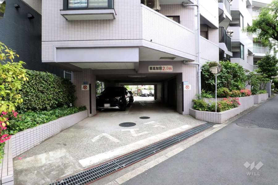 敷地内駐車場（屋内平面式）