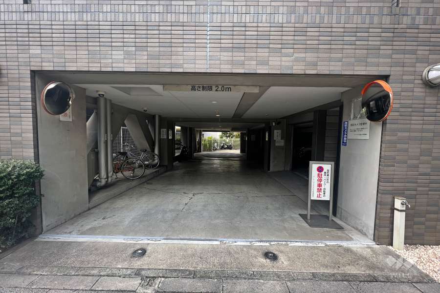 敷地内駐車場（屋内平面式）