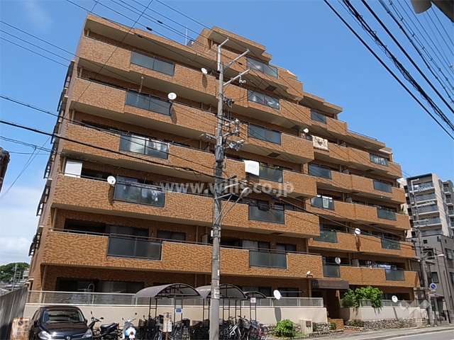 ライオンズマンション伊丹の外観（南側から）