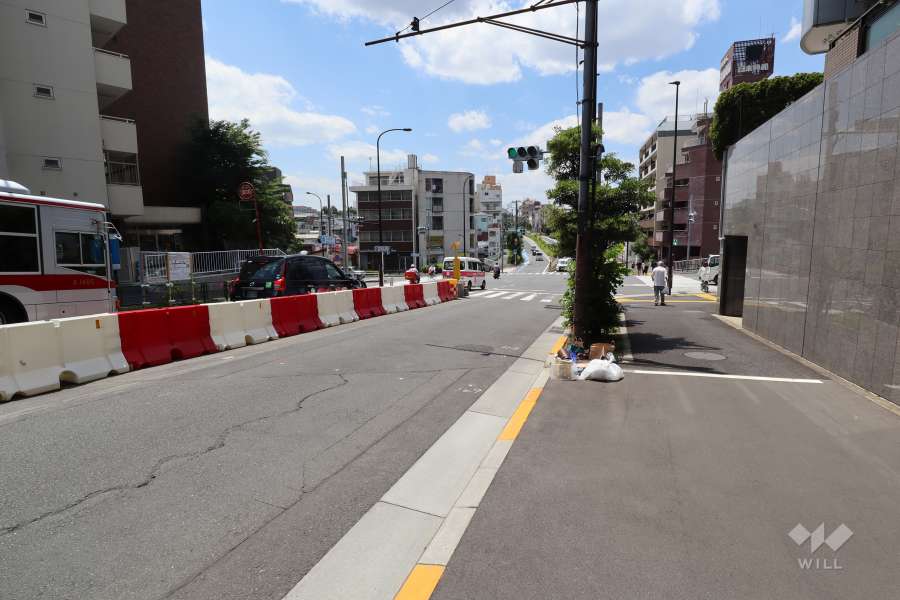 敷地南西側の前面道路
