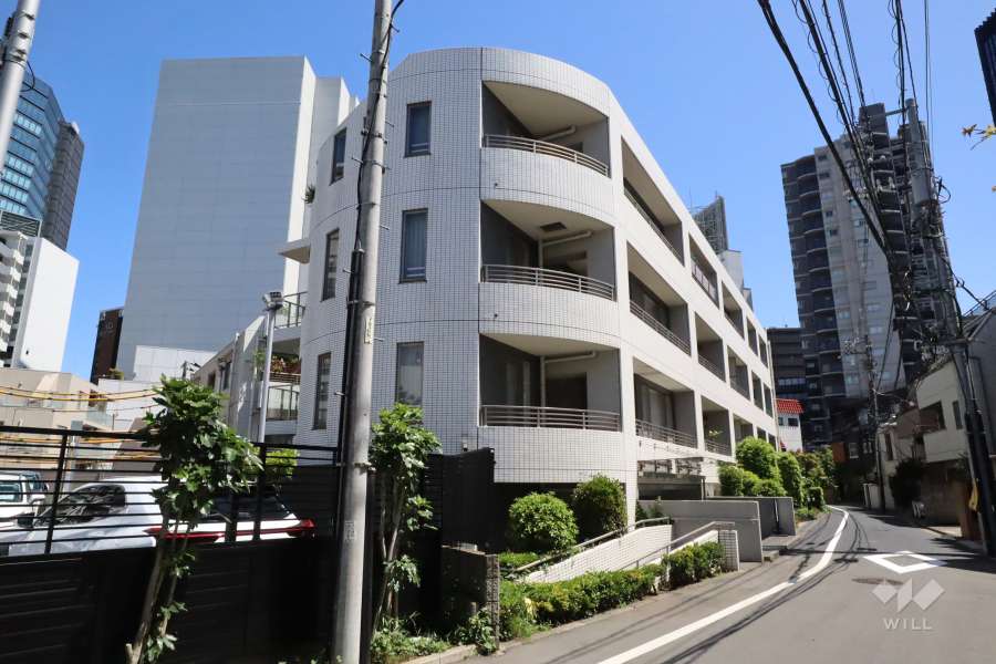 アールブラン目黒青葉台の外観(北西側から)