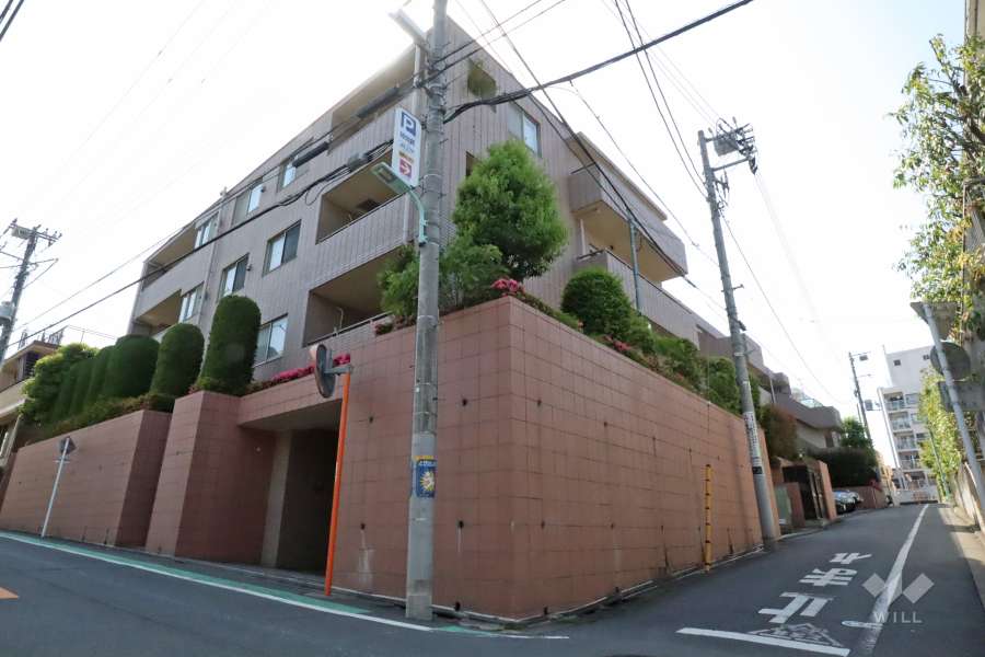 ファミールヒルズ目黒東山の外観(東側から)