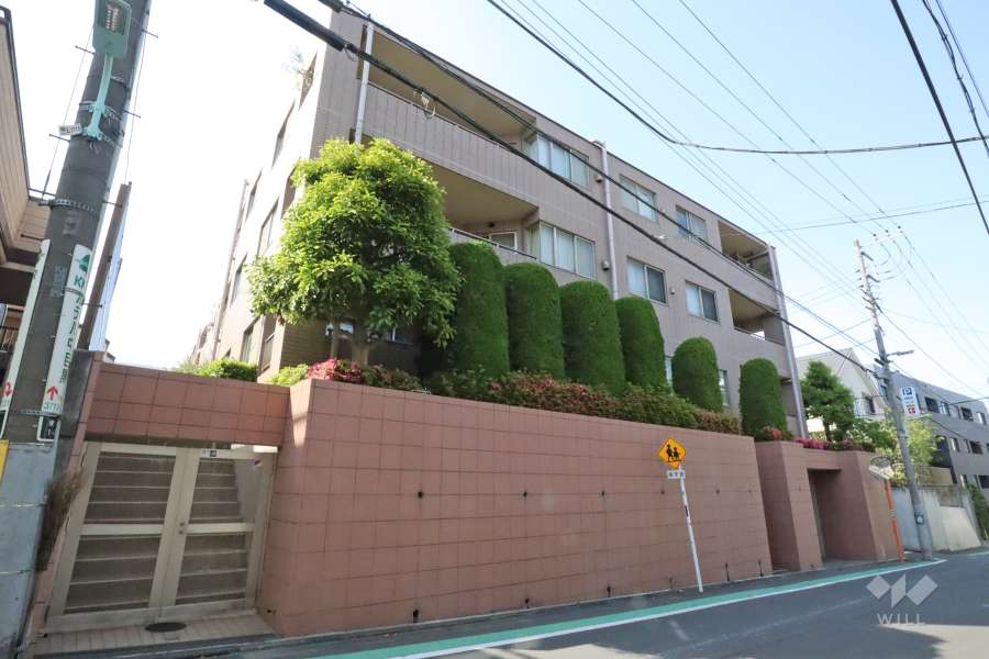 ファミールヒルズ目黒東山の外観(南東側から)