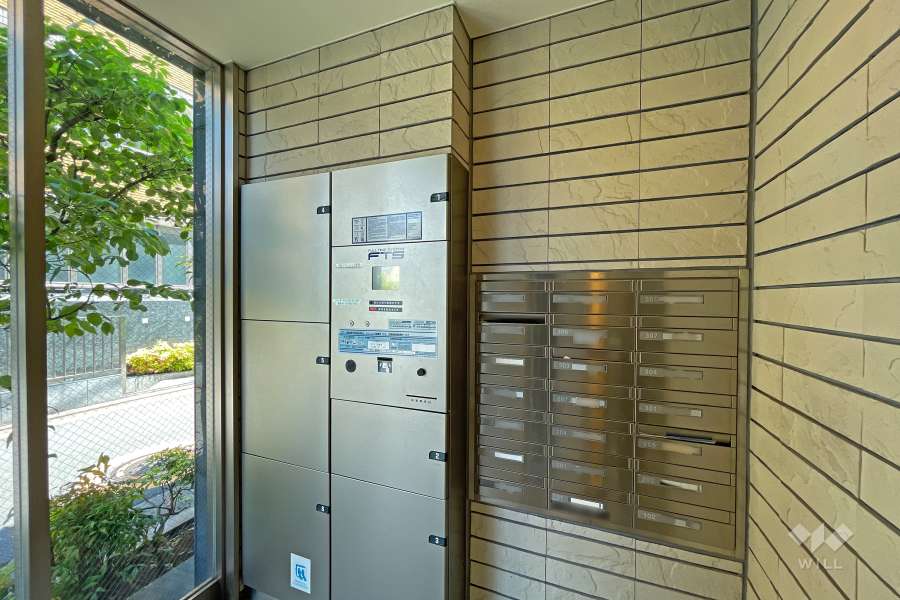 宅配ボックスと共用ポスト