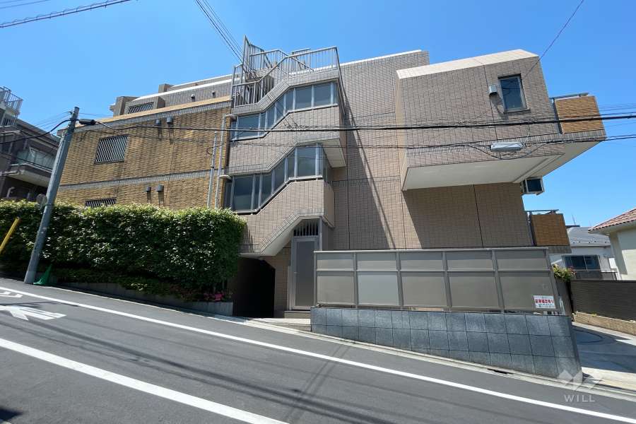 ガーラヒルズ目黒東山の外観（東側から）