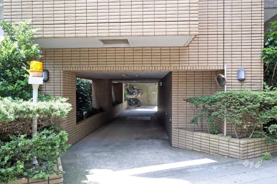 敷地内駐車場（屋内平面式）