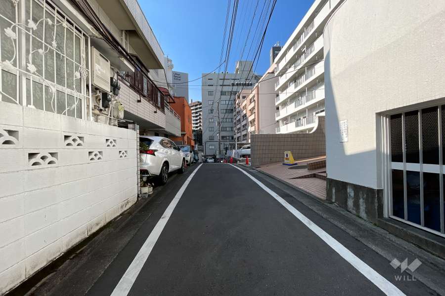 敷地南西側の前面道路
