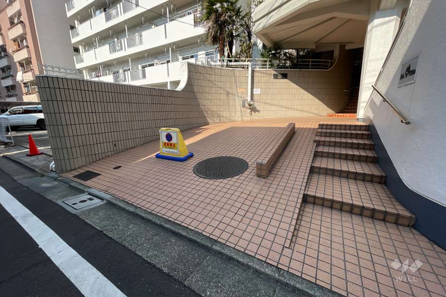 敷地内駐車場（屋外平面式）