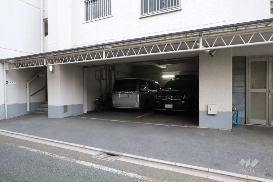 敷地内駐車場（屋内平面式）