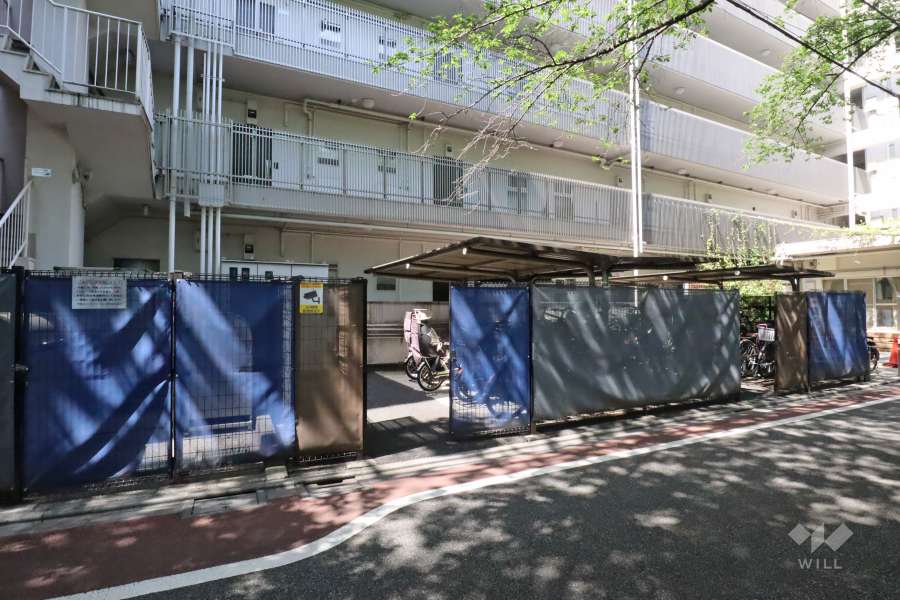 駐輪場（屋根付き）