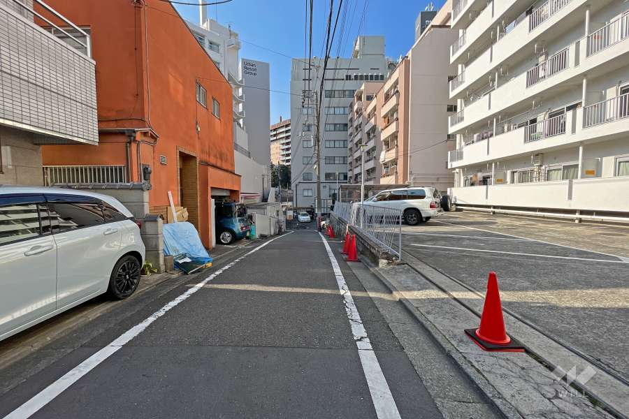 敷地南西側の前面道路