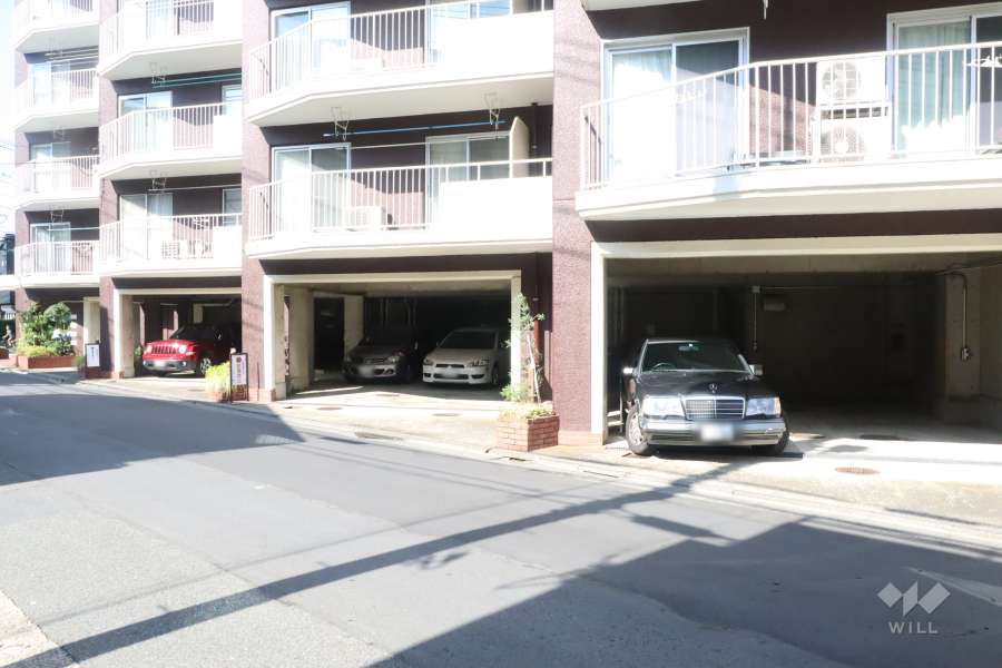敷地内駐車場（屋内平面式）