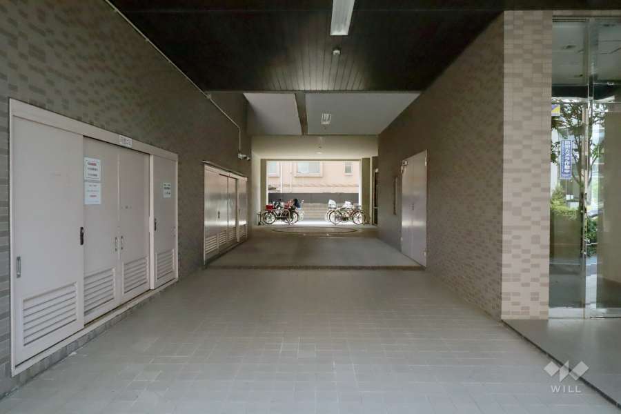 駐車場の出入り口