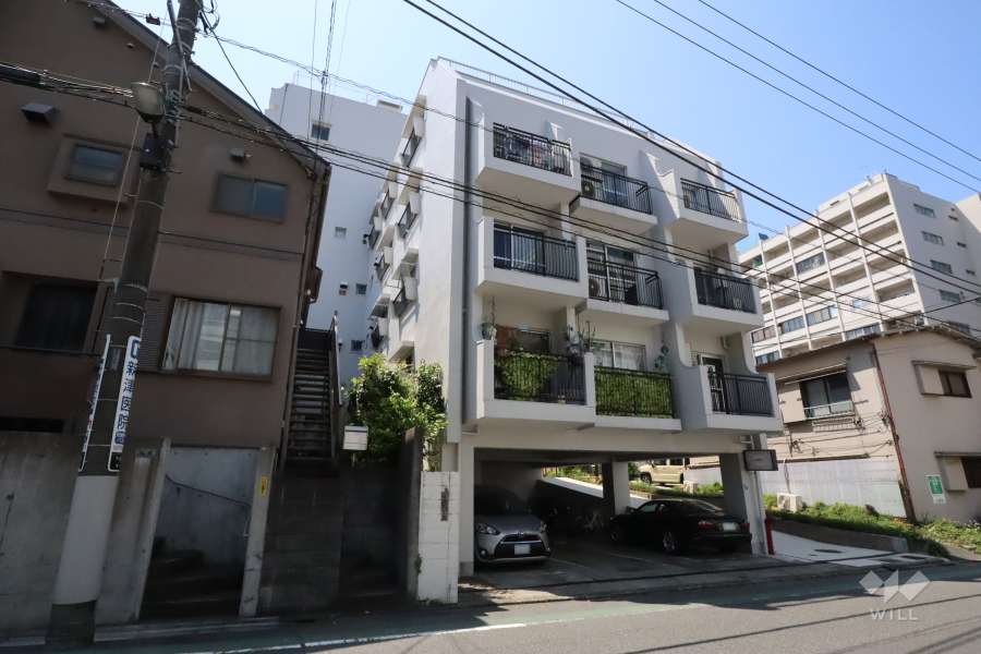 ニュー目黒台ハイツの外観(南東側から)