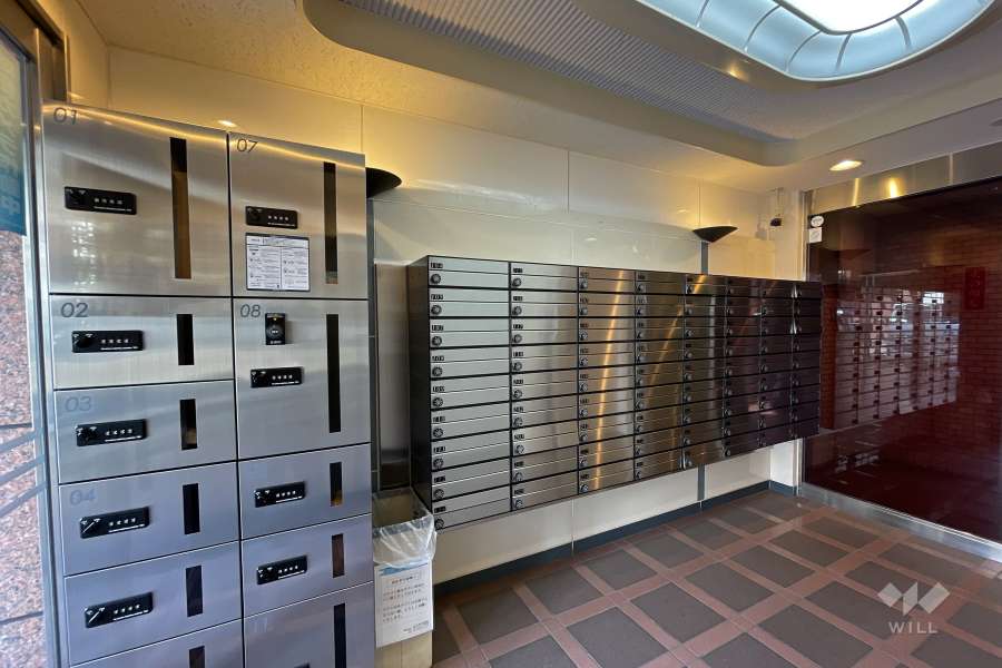 宅配ボックスと共用ポスト