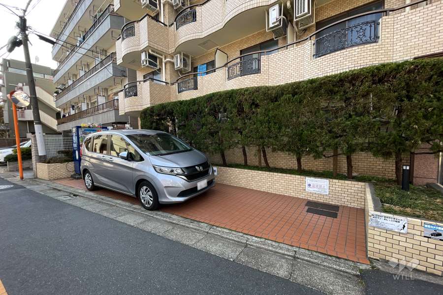 敷地内駐車場（屋外平面式）