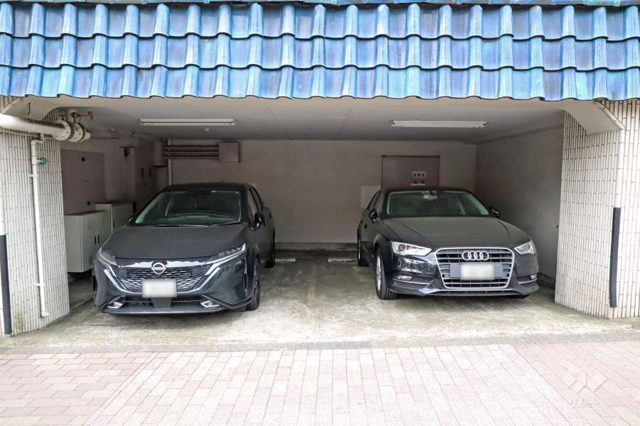 敷地内駐車場（屋内平面式）