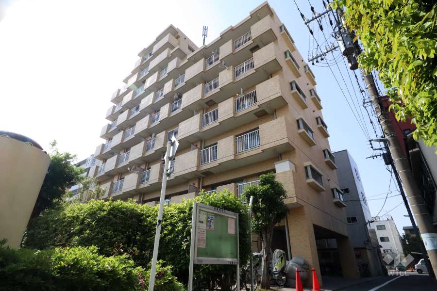 ライオンズマンション下目黒の外観(南東側から)