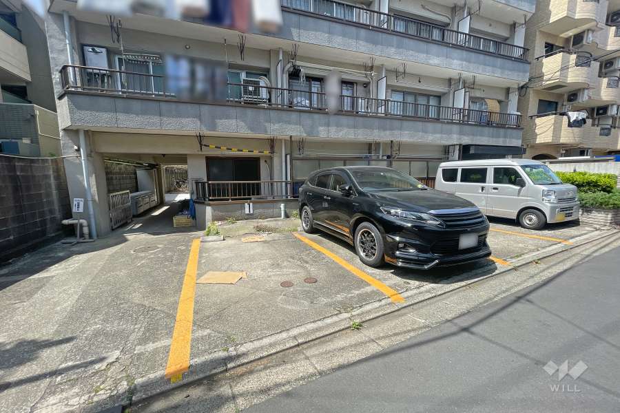敷地内駐車場（屋外平面式）