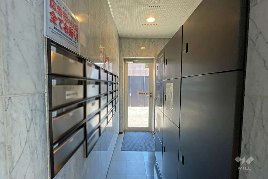 宅配ボックスと共用ポスト