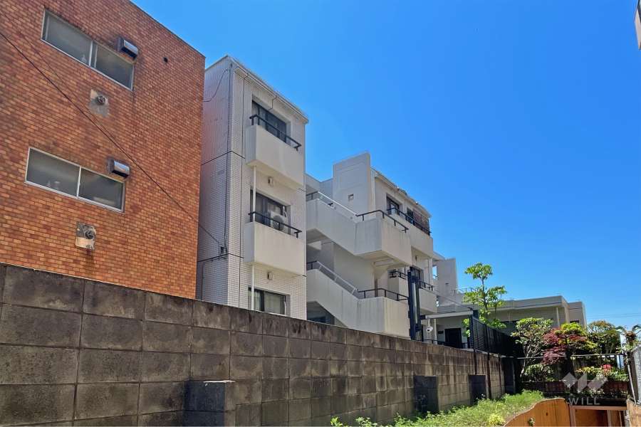 アイリス大岡山の外観（北東側から）