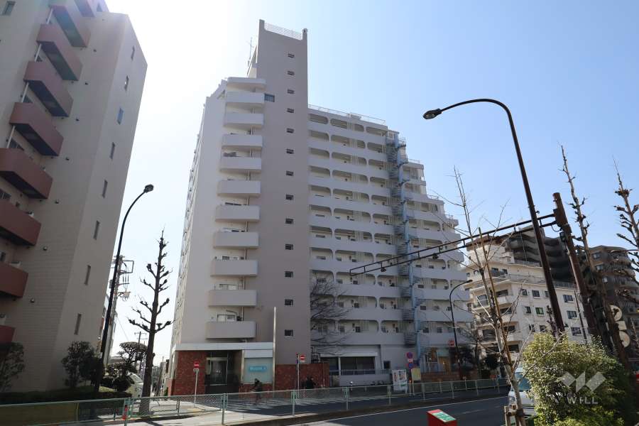 パシフィック自由が丘マンションの外観（北東側から）