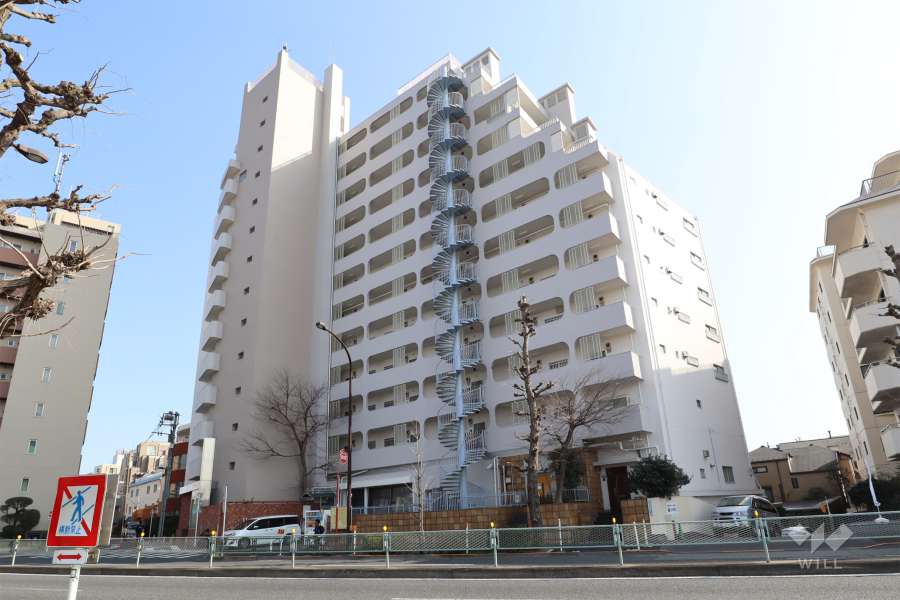 パシフィック自由が丘マンションの外観（北西側から）
