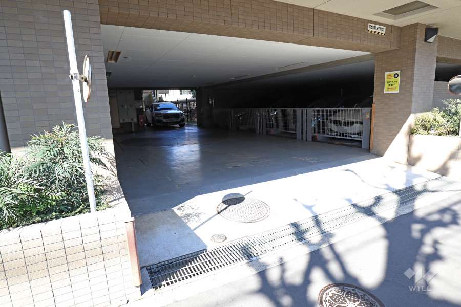 敷地内駐車場（屋内平面式）