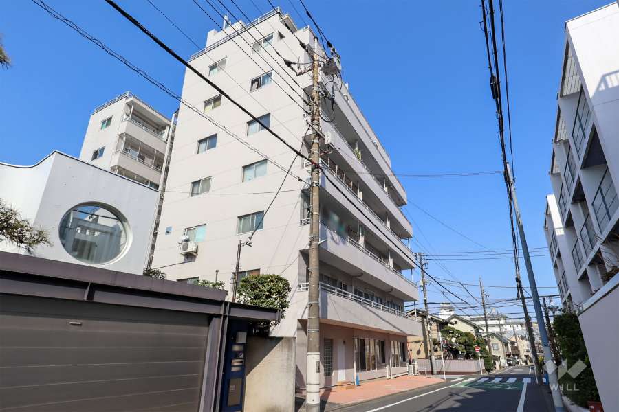 自由ヶ丘第2マンションの外観（南西側から）　
