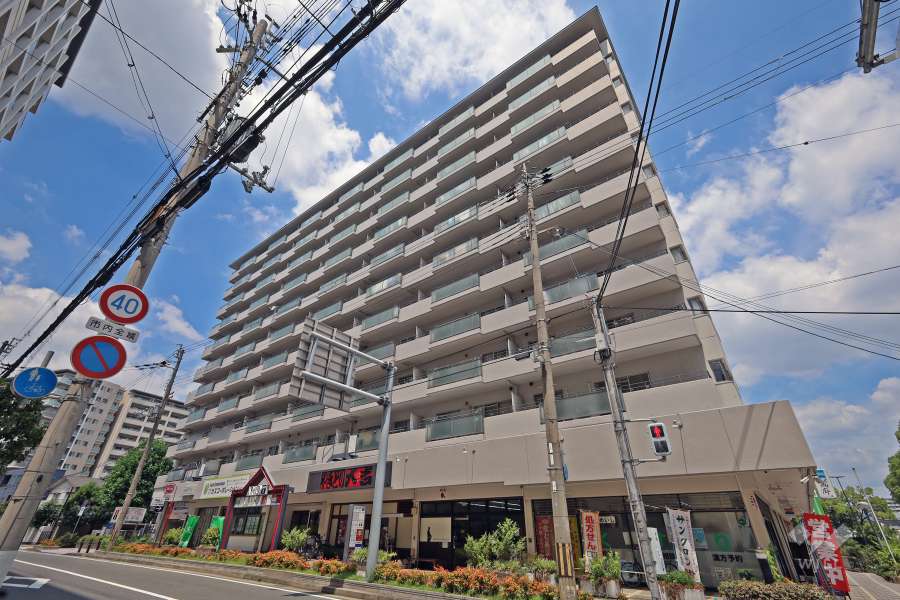 アリオ2の外観（南側から）