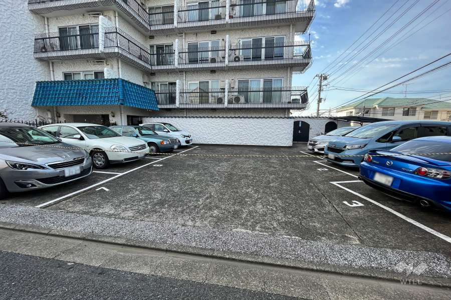 敷地内駐車場（屋外平面式）