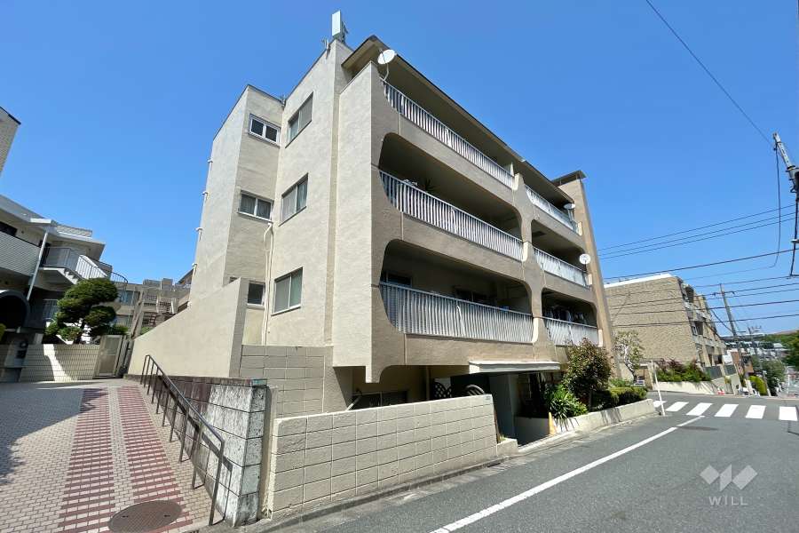 八雲スカイハイツの外観（南西側から）