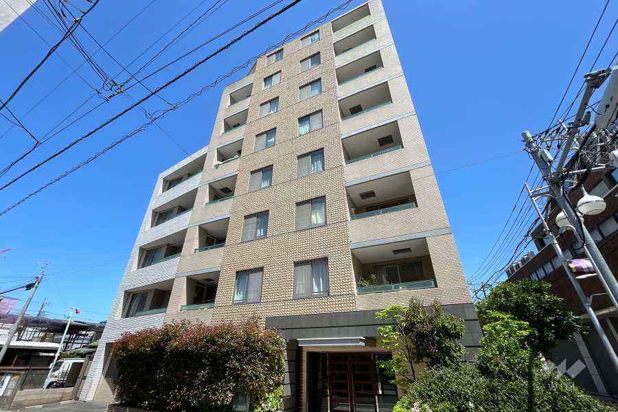 カーサフェリス目黒洗足の外観（南東側から）