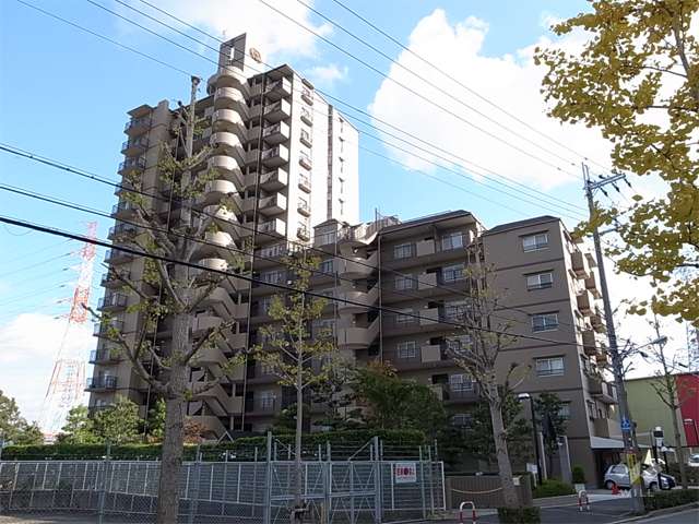 エンゼルハイムリバーサイド武庫川の外観（北西側から）