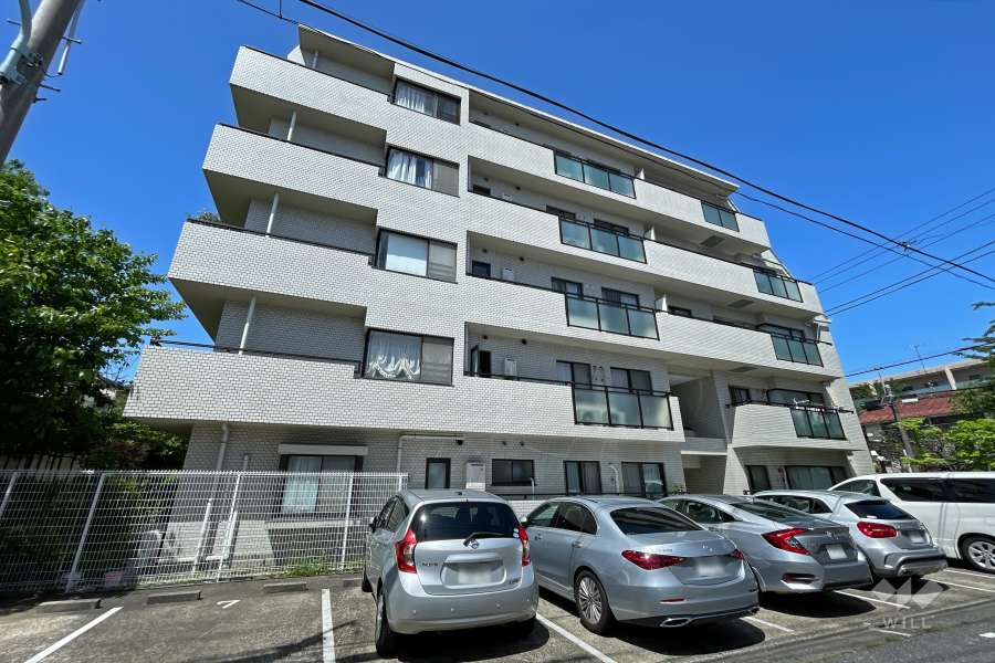 目黒原町パークホームズの外観（南東側から）